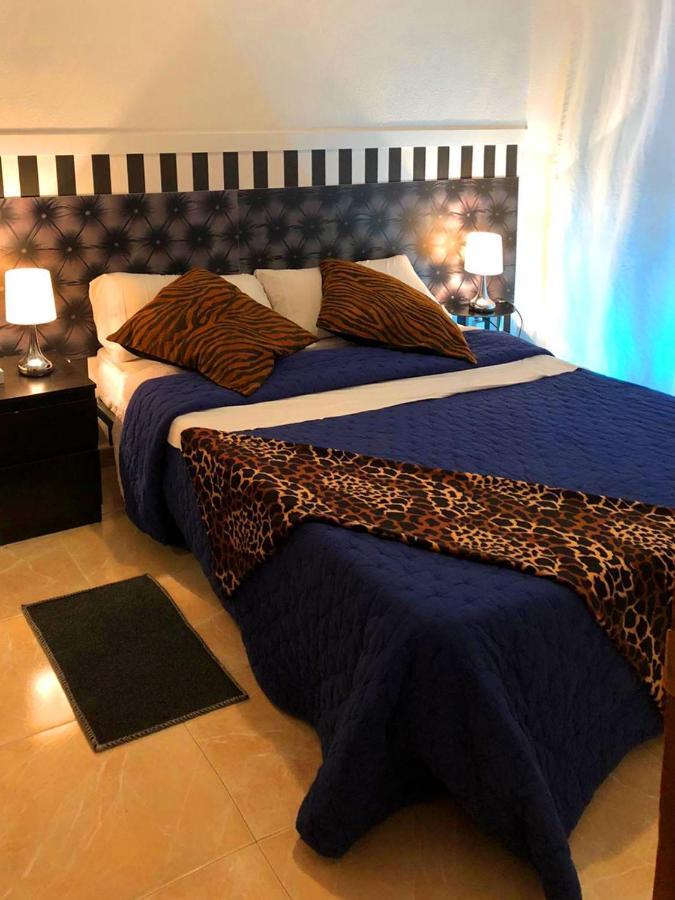 La Reina De Gran Via - Parking Tph Bed & Breakfast Madrid Eksteriør bilde